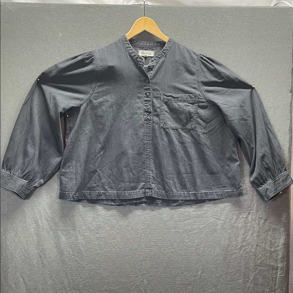 Madewell Charcoal Button-Down Shirt‎